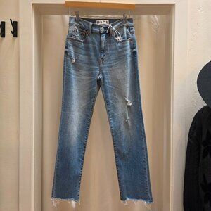 Straight Up, High Rise, Straight: Daze Denim NWT